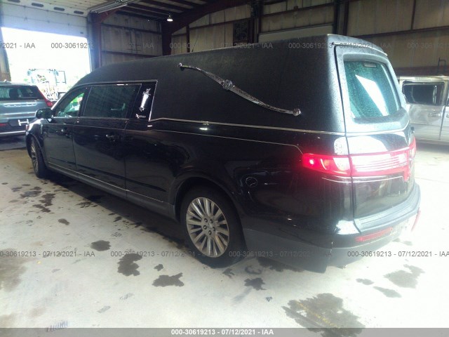 Photo 2 VIN: 2LJHJ5AR2BBJ54430 - LINCOLN MKT 