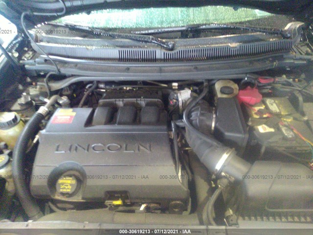 Photo 9 VIN: 2LJHJ5AR2BBJ54430 - LINCOLN MKT 