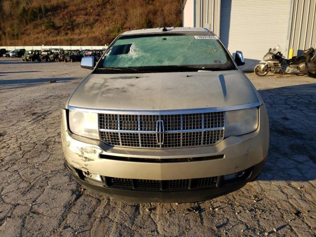 Photo 4 VIN: 2LMDJ6JC2ABJ18108 - LINCOLN MKX 