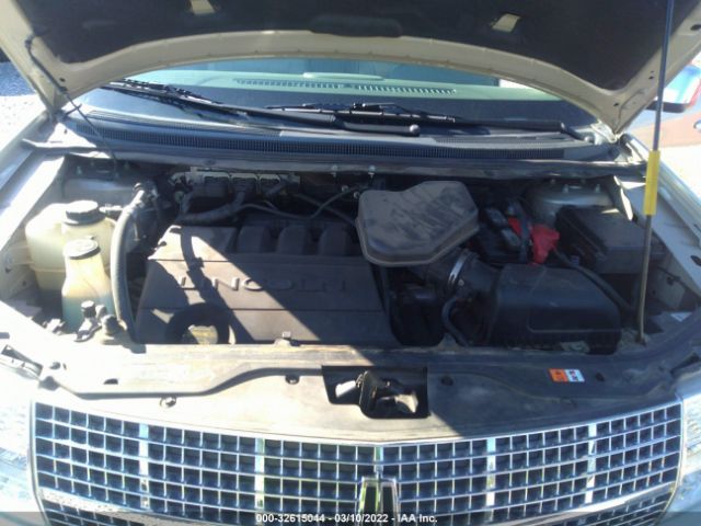 Photo 9 VIN: 2LMDJ6JC2ABJ18240 - LINCOLN MKX 