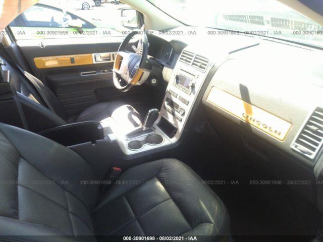 Photo 4 VIN: 2LMDJ6JC2ABJ22093 - LINCOLN MKX 