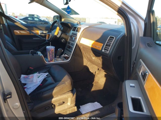 Photo 4 VIN: 2LMDJ6JC2ABJ35362 - LINCOLN MKX 