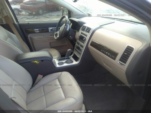 Photo 4 VIN: 2LMDJ6JC3ABJ13743 - LINCOLN MKX 