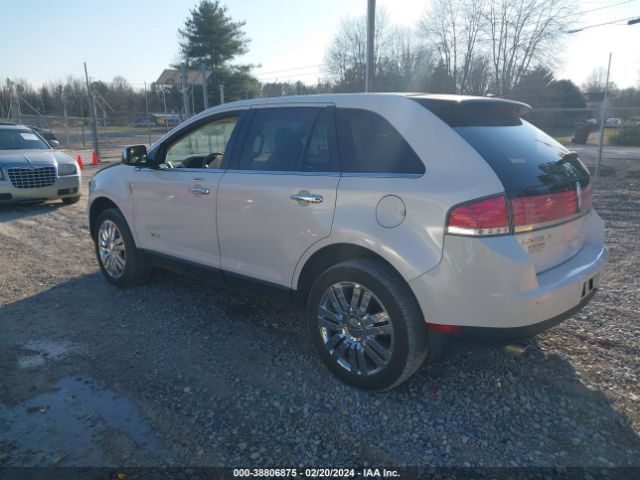 Photo 2 VIN: 2LMDJ6JC4ABJ31703 - LINCOLN MKX 