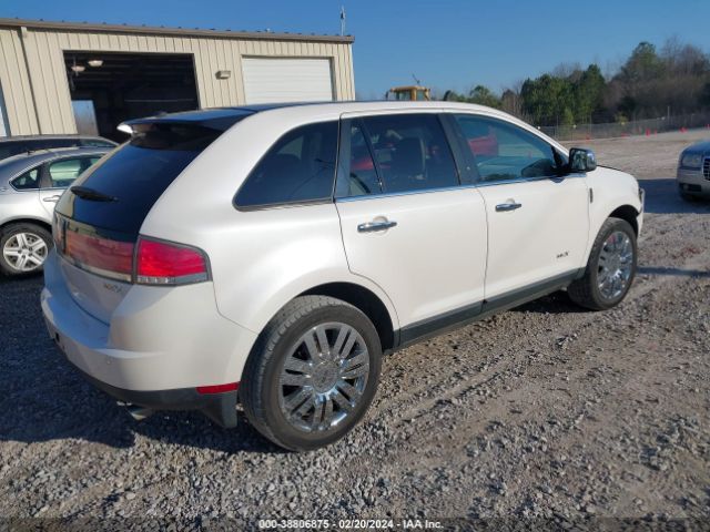 Photo 3 VIN: 2LMDJ6JC4ABJ31703 - LINCOLN MKX 