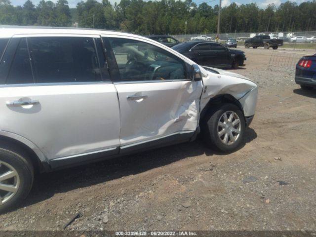 Photo 5 VIN: 2LMDJ6JC5ABJ17003 - LINCOLN MKX 