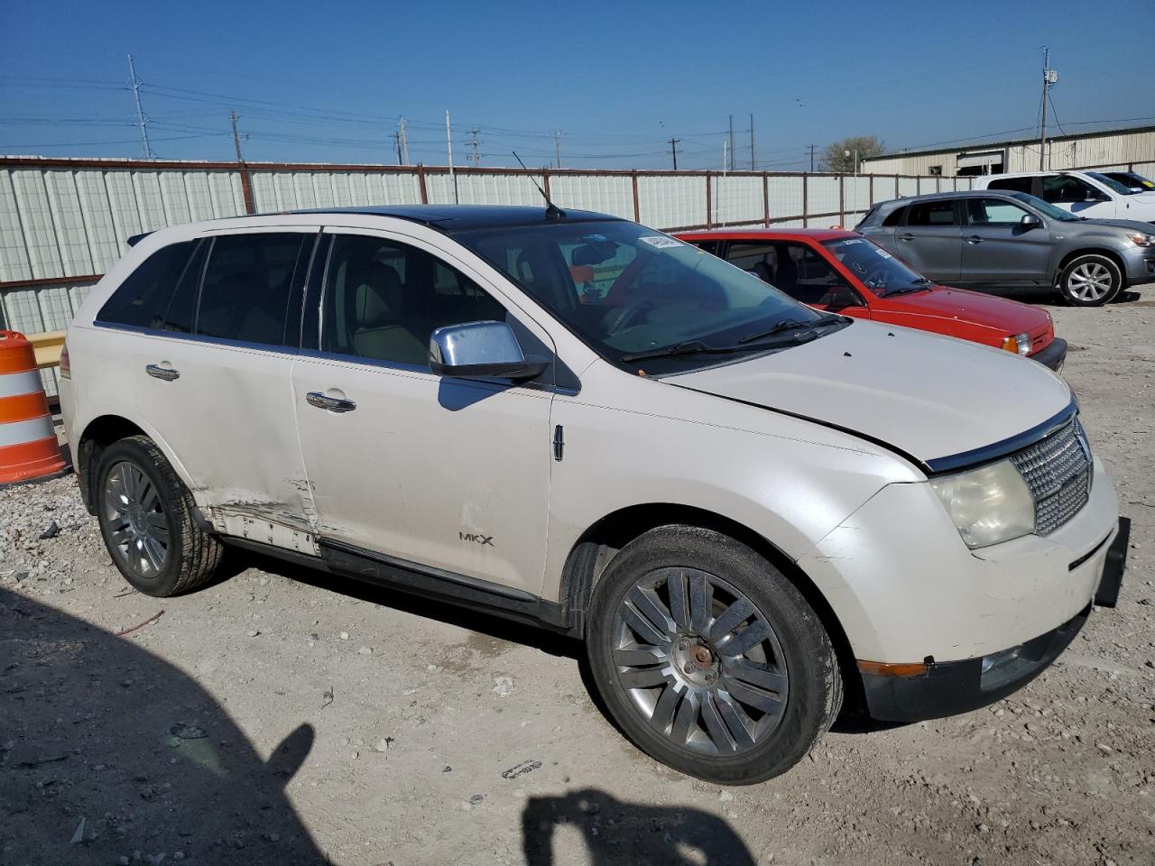 Photo 3 VIN: 2LMDJ6JC7ABJ15236 - LINCOLN MKX 