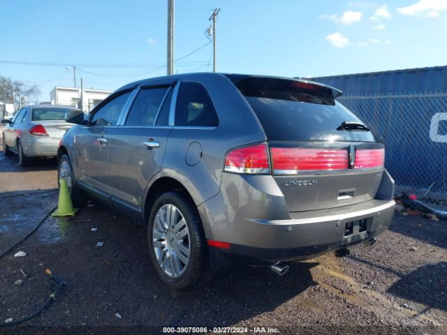 Photo 2 VIN: 2LMDJ6JC8ABJ02401 - LINCOLN MKX 