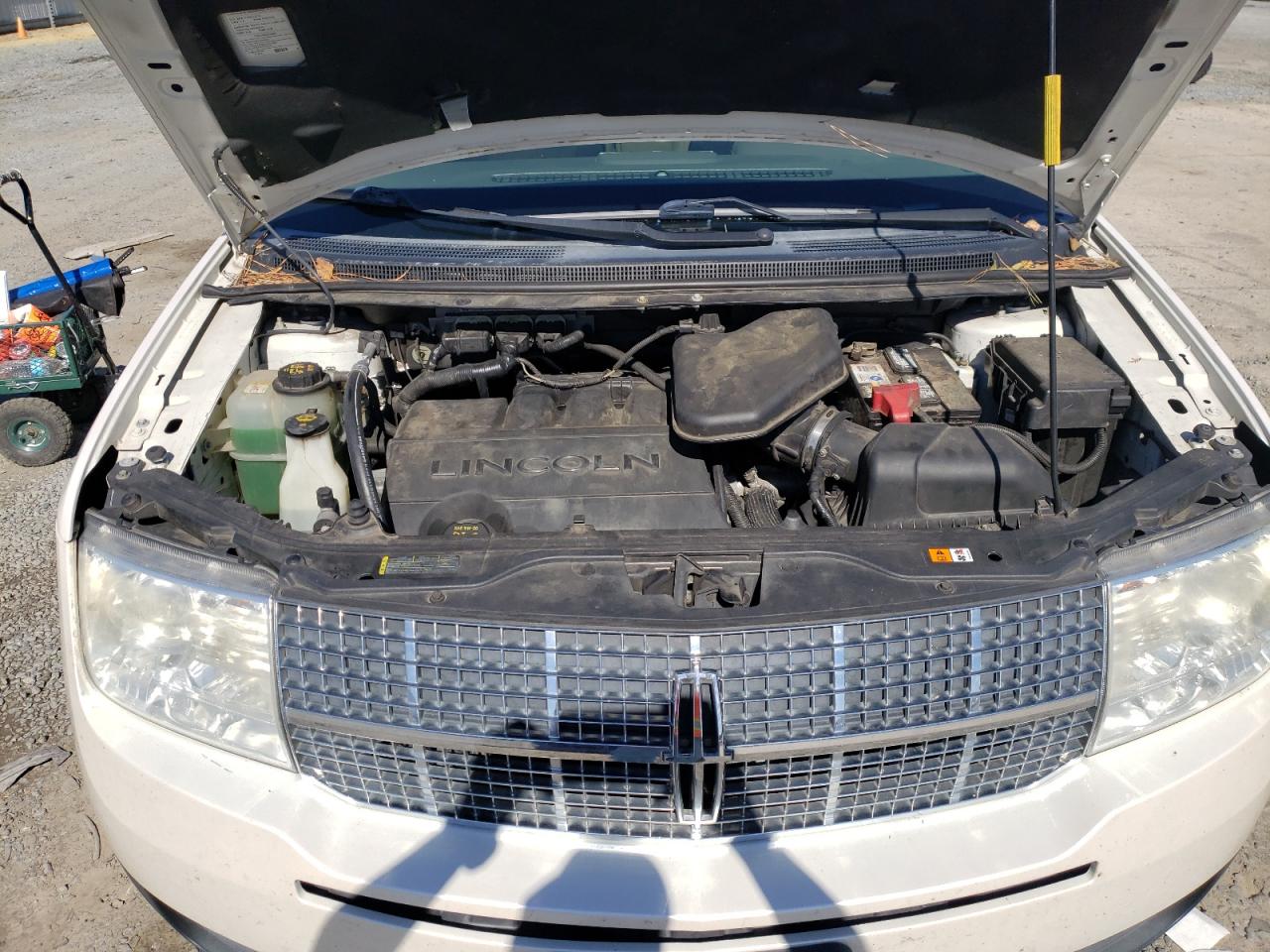 Photo 10 VIN: 2LMDJ6JC8ABJ19943 - LINCOLN MKX 