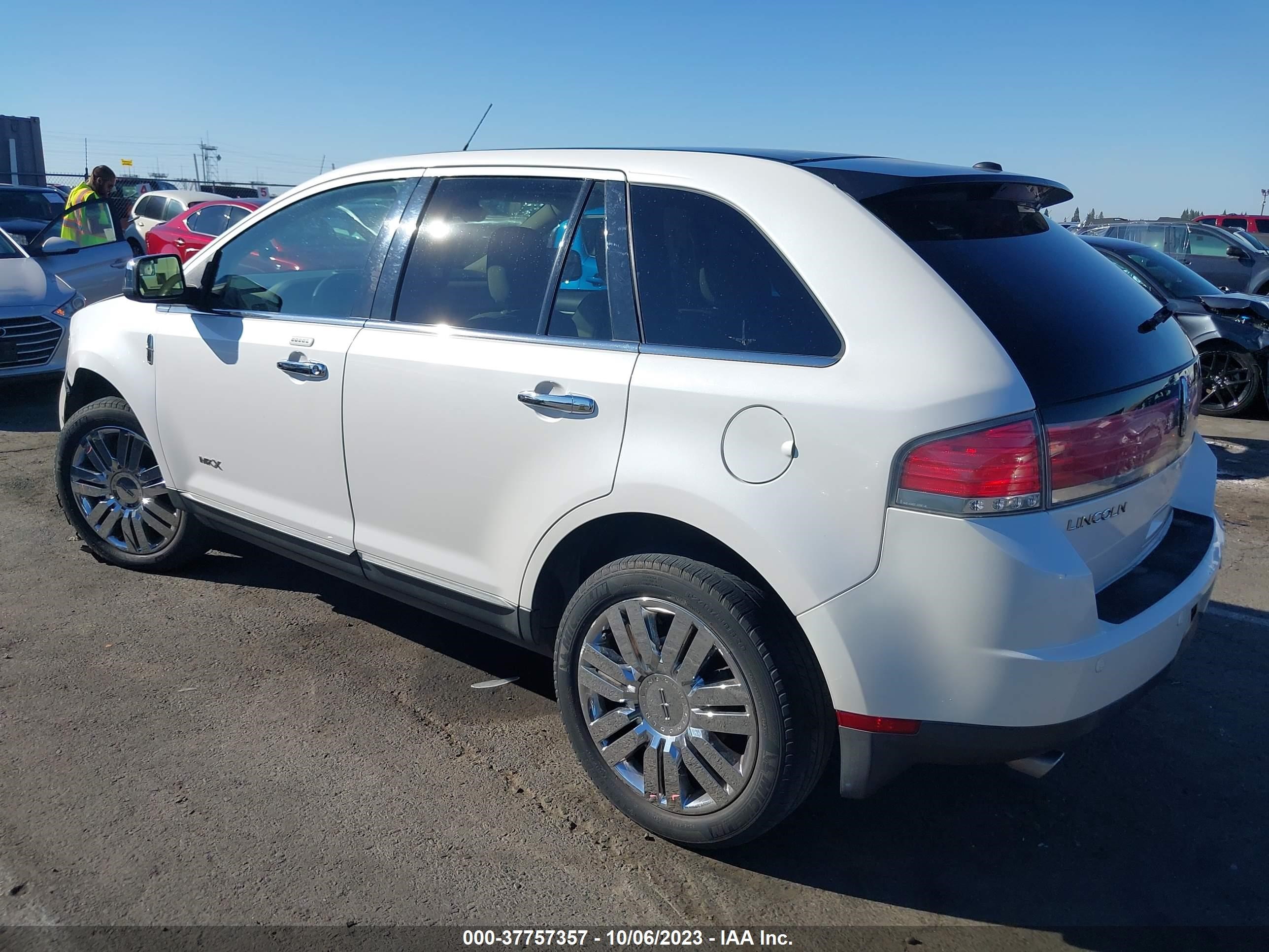 Photo 2 VIN: 2LMDJ6JC9ABJ13584 - LINCOLN MKX 