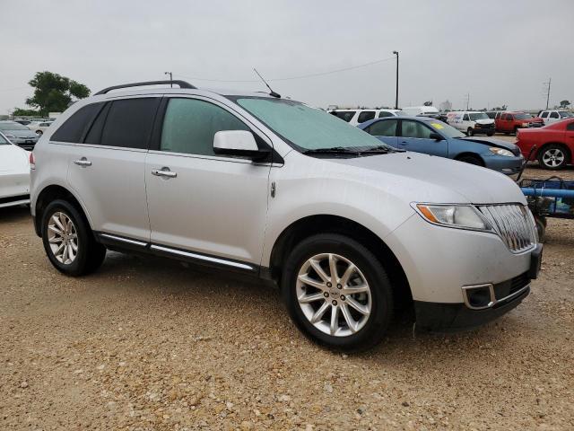 Photo 3 VIN: 2LMDJ6JK0BBJ12428 - LINCOLN MKX 