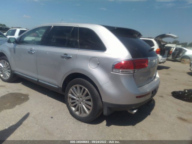 Photo 2 VIN: 2LMDJ6JK0BBJ29990 - LINCOLN MKX 