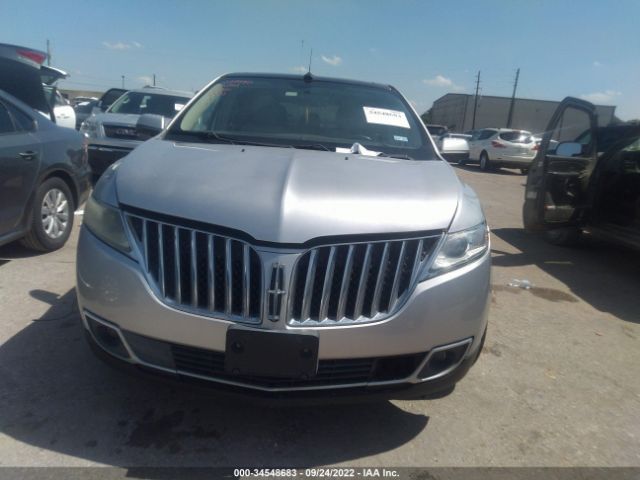 Photo 5 VIN: 2LMDJ6JK0BBJ29990 - LINCOLN MKX 