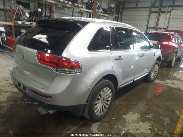 Photo 3 VIN: 2LMDJ6JK0CBL00657 - LINCOLN MKX 