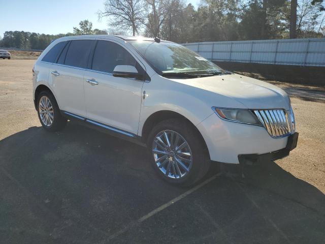 Photo 3 VIN: 2LMDJ6JK0CBL00917 - LINCOLN MKX 