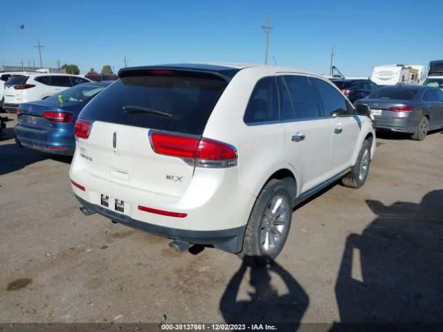 Photo 3 VIN: 2LMDJ6JK0CBL01307 - LINCOLN MKX 