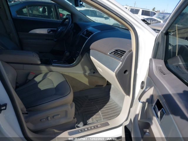 Photo 4 VIN: 2LMDJ6JK0CBL01307 - LINCOLN MKX 