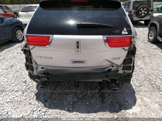 Photo 5 VIN: 2LMDJ6JK0FBL28401 - LINCOLN MKX 