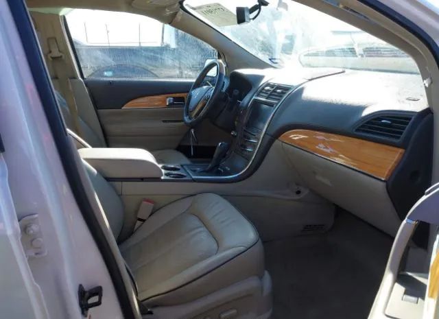 Photo 4 VIN: 2LMDJ6JK0FBL29273 - LINCOLN MKX 