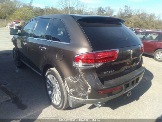 Photo 2 VIN: 2LMDJ6JK1BBJ06928 - LINCOLN MKX 