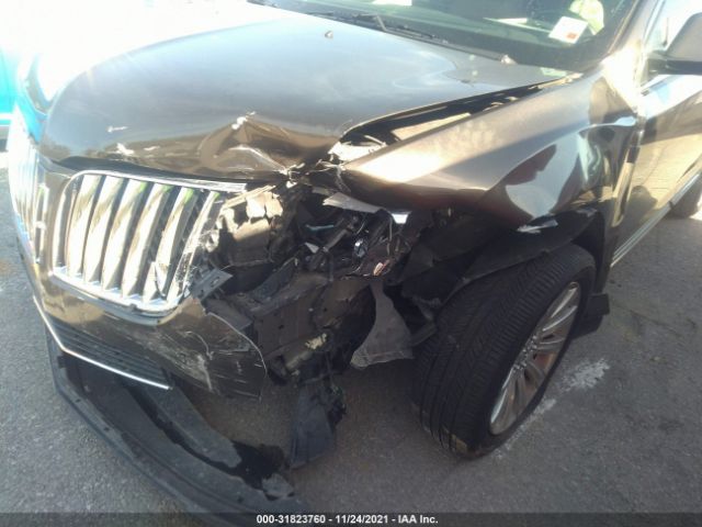 Photo 5 VIN: 2LMDJ6JK1BBJ06928 - LINCOLN MKX 