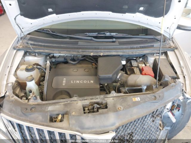 Photo 9 VIN: 2LMDJ6JK1CBL07942 - LINCOLN MKX 