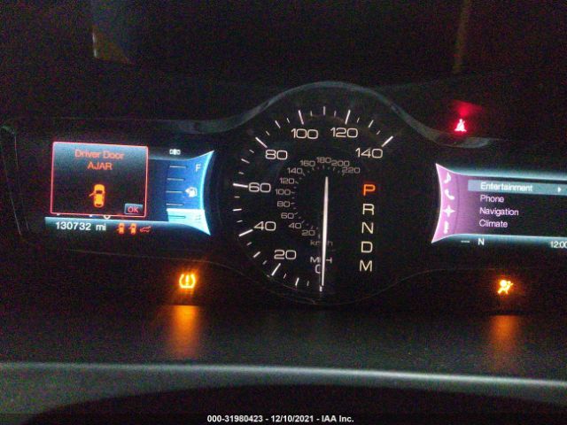 Photo 6 VIN: 2LMDJ6JK1CBL10792 - LINCOLN MKX 