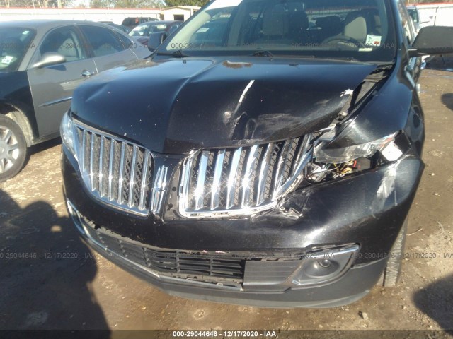 Photo 5 VIN: 2LMDJ6JK2BBJ06226 - LINCOLN MKX 