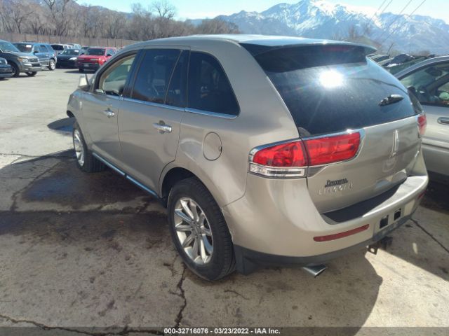 Photo 2 VIN: 2LMDJ6JK2BBJ08090 - LINCOLN MKX 