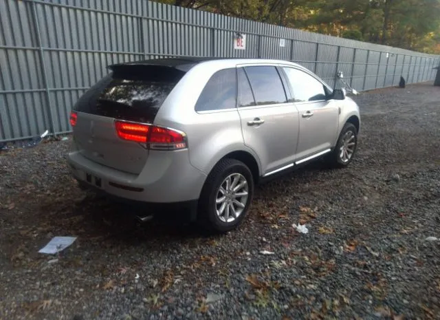 Photo 3 VIN: 2LMDJ6JK2BBJ30929 - LINCOLN MKX 