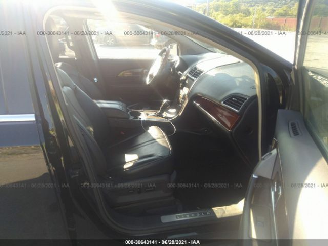 Photo 4 VIN: 2LMDJ6JK2BBJ31210 - LINCOLN MKX 