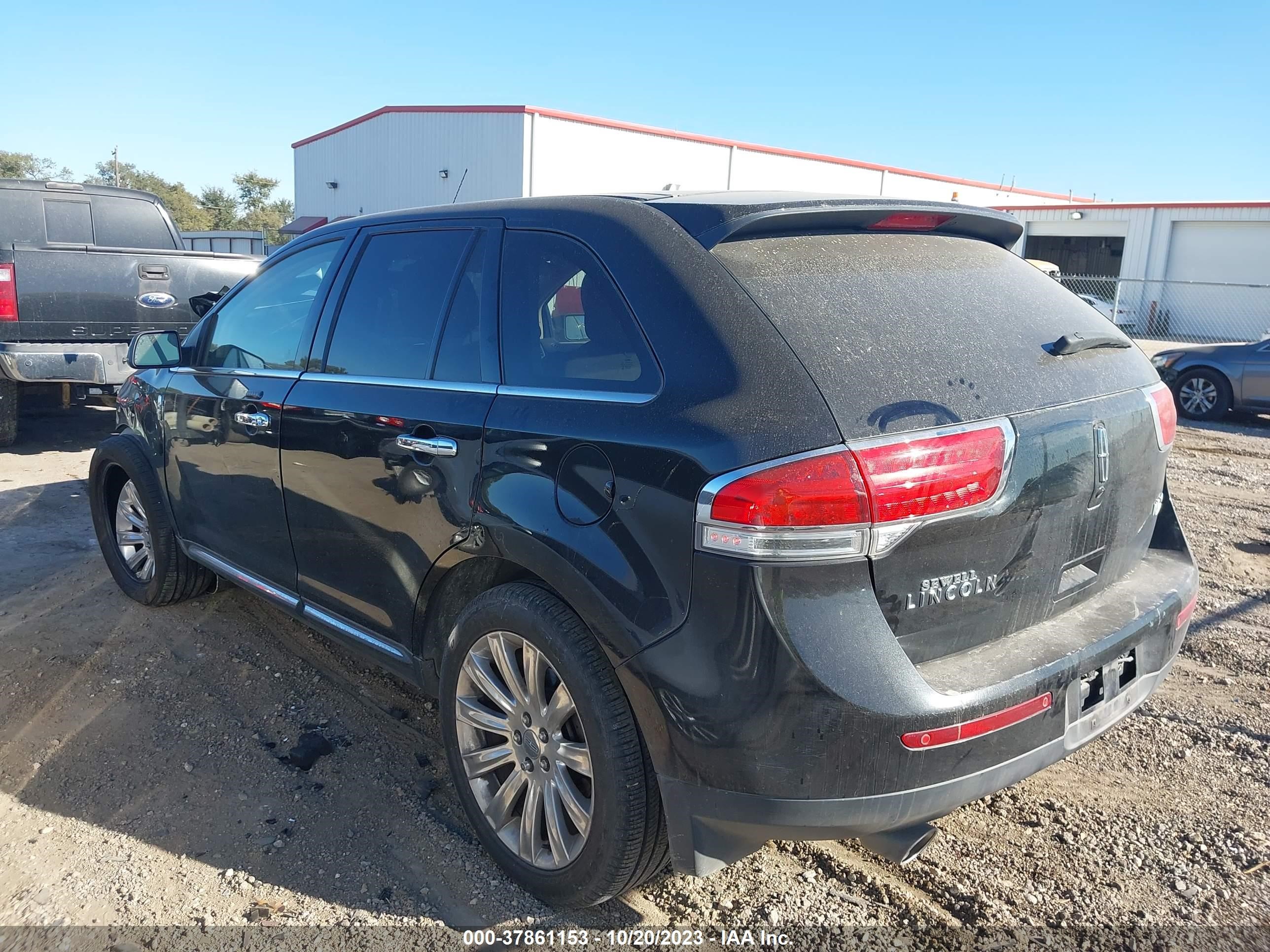 Photo 2 VIN: 2LMDJ6JK2CBL09361 - LINCOLN MKX 