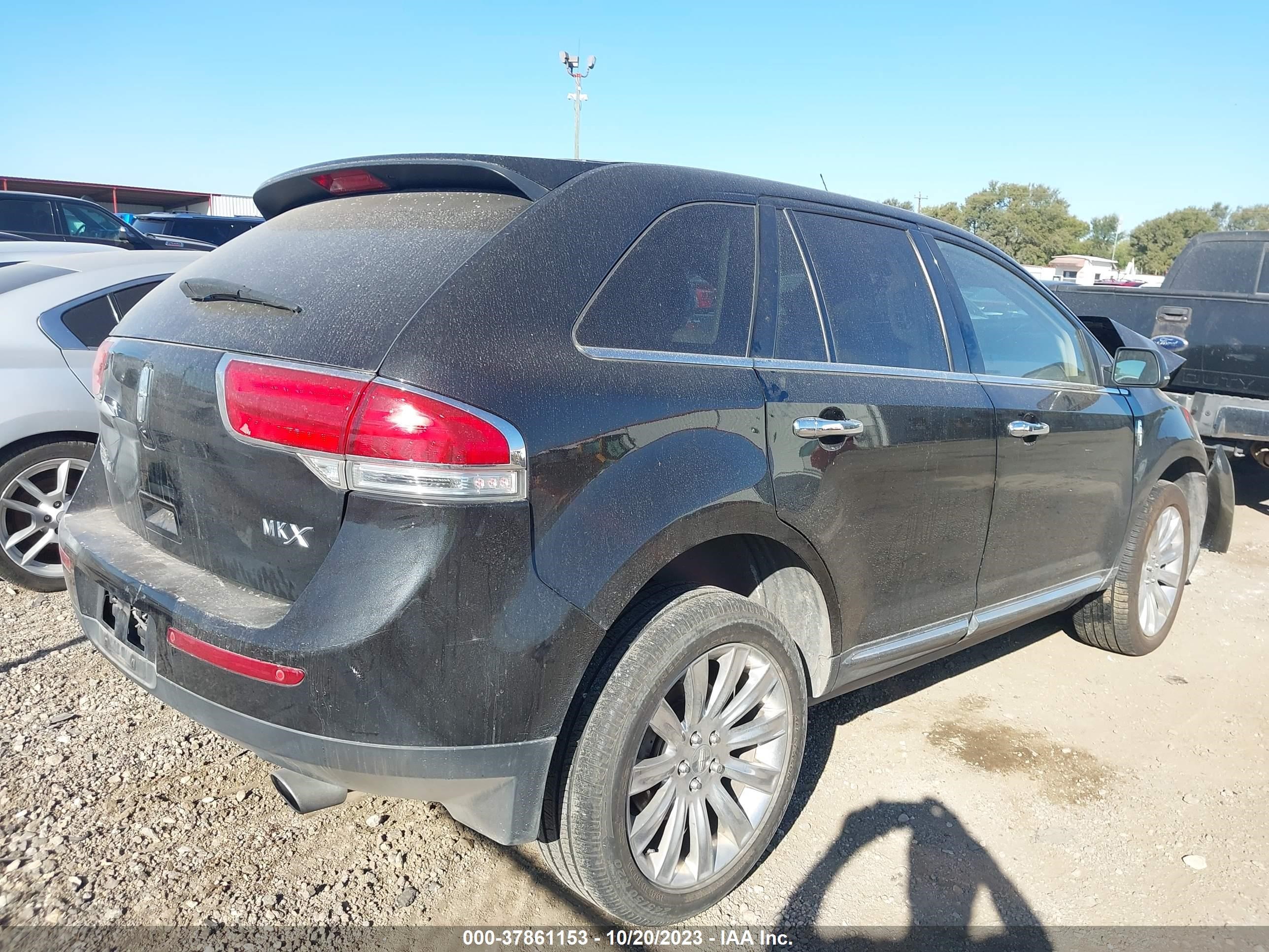 Photo 3 VIN: 2LMDJ6JK2CBL09361 - LINCOLN MKX 