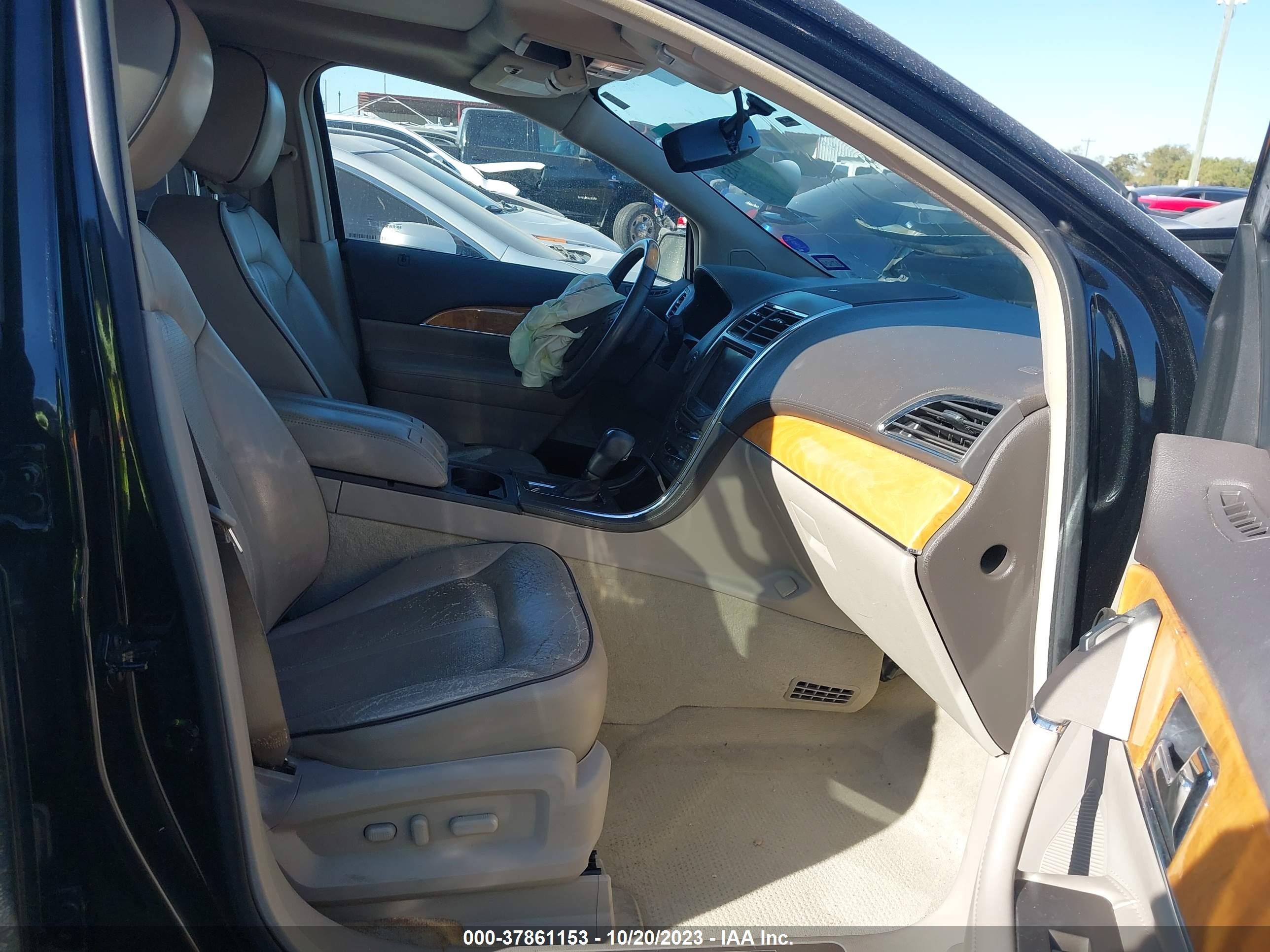 Photo 4 VIN: 2LMDJ6JK2CBL09361 - LINCOLN MKX 