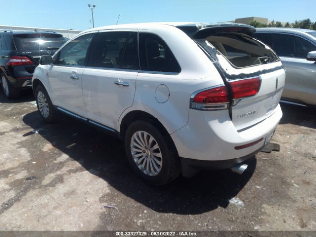 Photo 2 VIN: 2LMDJ6JK2CBL14401 - LINCOLN MKX 