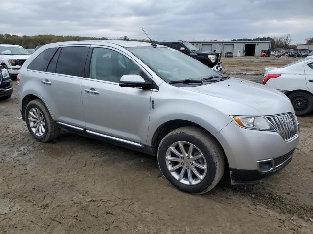 Photo 3 VIN: 2LMDJ6JK2DBL26842 - LINCOLN MKX 