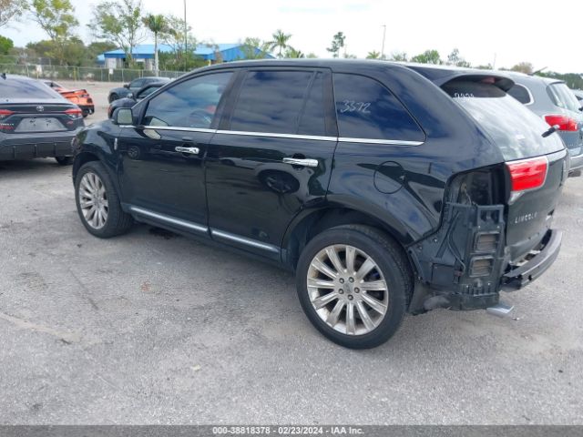 Photo 2 VIN: 2LMDJ6JK2FBL34166 - LINCOLN MKX 