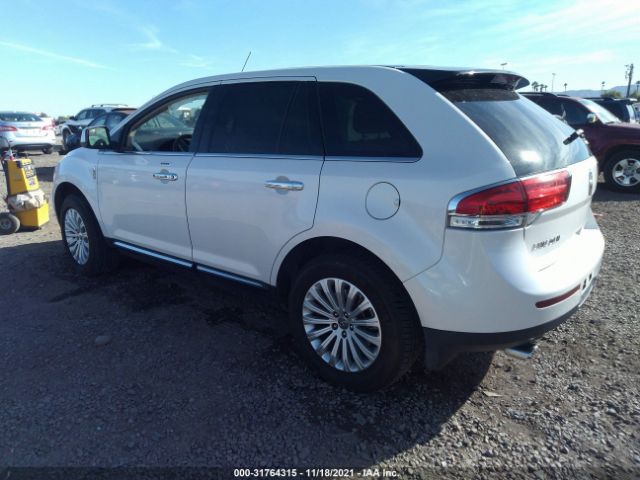 Photo 2 VIN: 2LMDJ6JK3BBJ08020 - LINCOLN MKX 