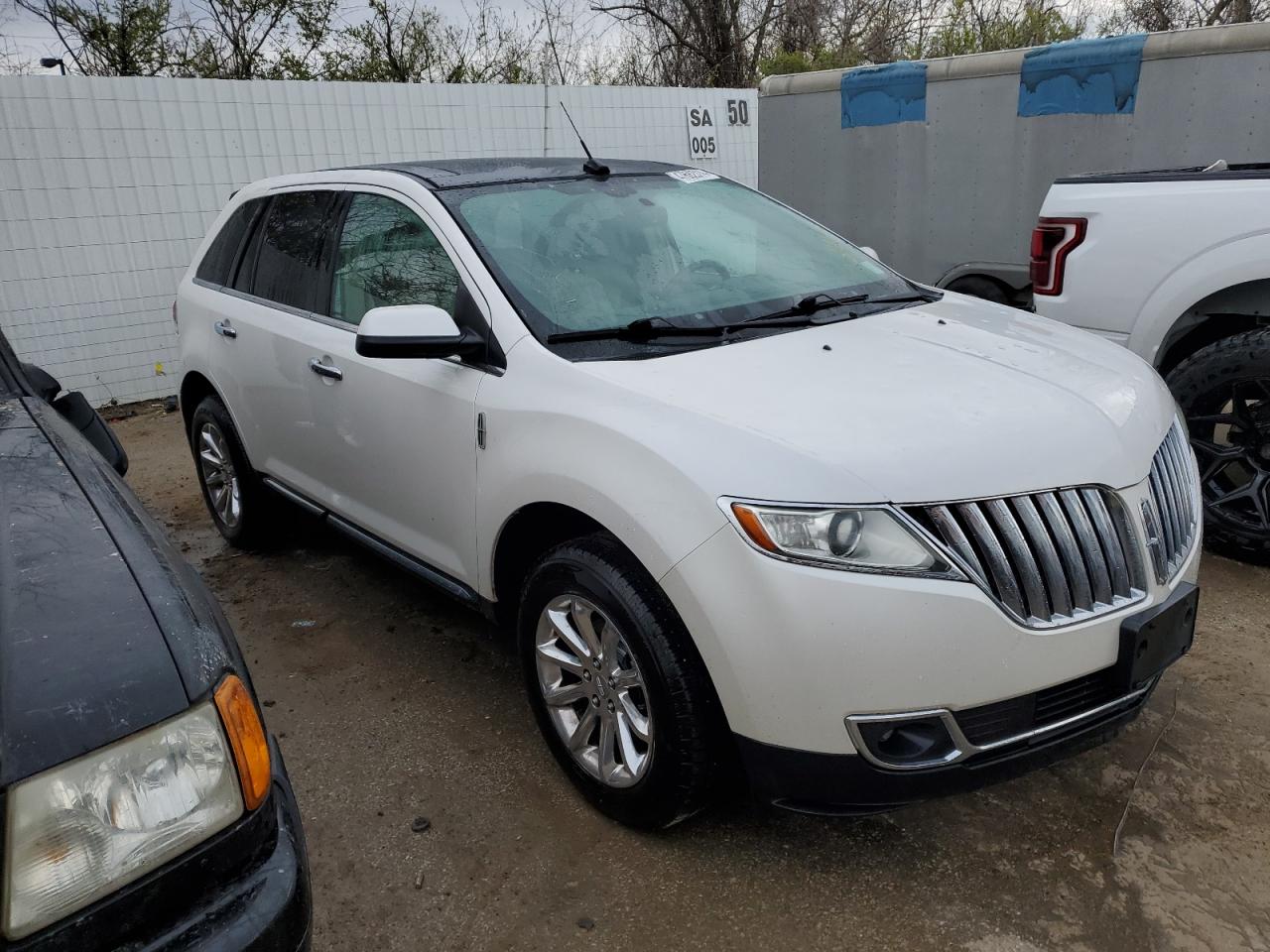 Photo 3 VIN: 2LMDJ6JK3BBJ20801 - LINCOLN MKX 