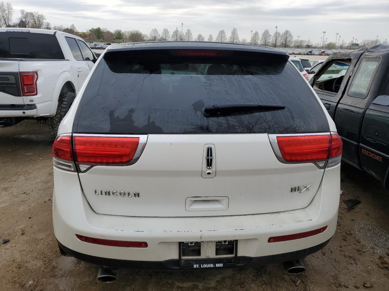 Photo 5 VIN: 2LMDJ6JK3BBJ20801 - LINCOLN MKX 