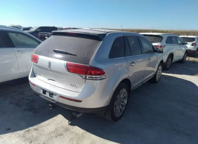 Photo 3 VIN: 2LMDJ6JK3CBL07926 - LINCOLN MKX 