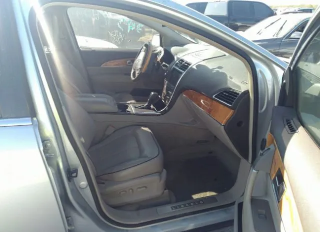 Photo 4 VIN: 2LMDJ6JK3CBL07926 - LINCOLN MKX 