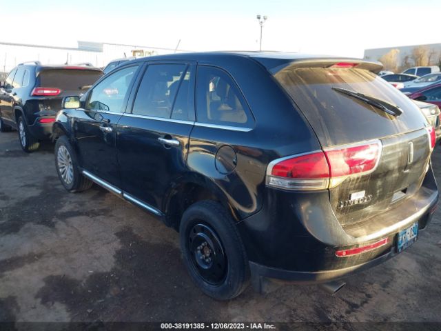 Photo 2 VIN: 2LMDJ6JK3CBL10194 - LINCOLN MKX 