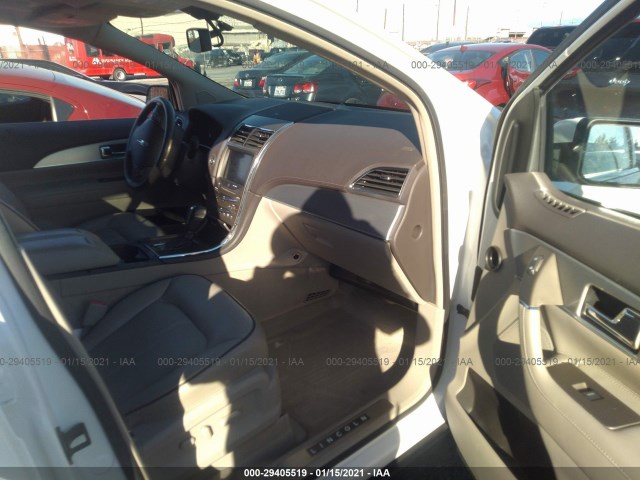 Photo 4 VIN: 2LMDJ6JK3CBL15086 - LINCOLN MKX 