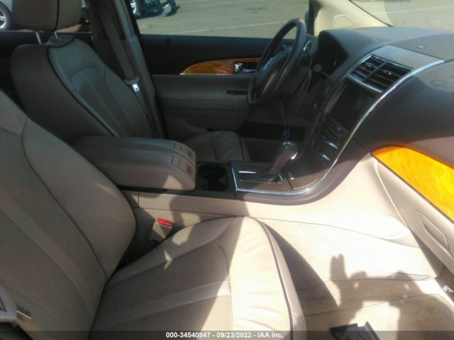 Photo 4 VIN: 2LMDJ6JK3DBL24940 - LINCOLN MKX 