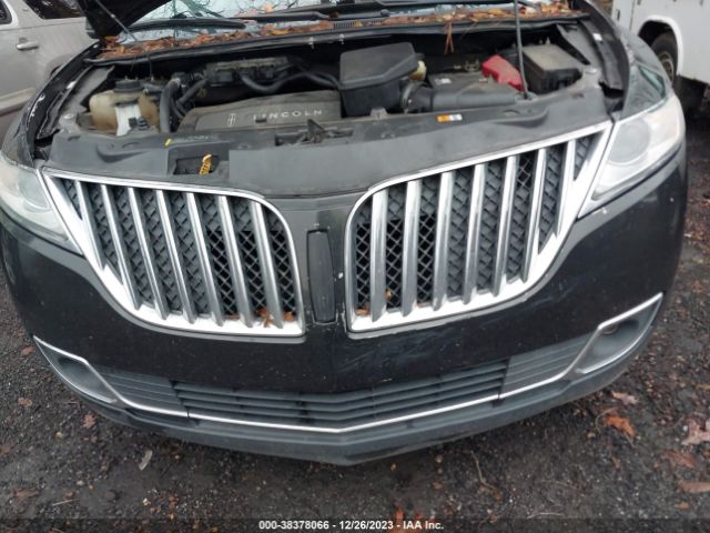 Photo 5 VIN: 2LMDJ6JK3DBL33914 - LINCOLN MKX 