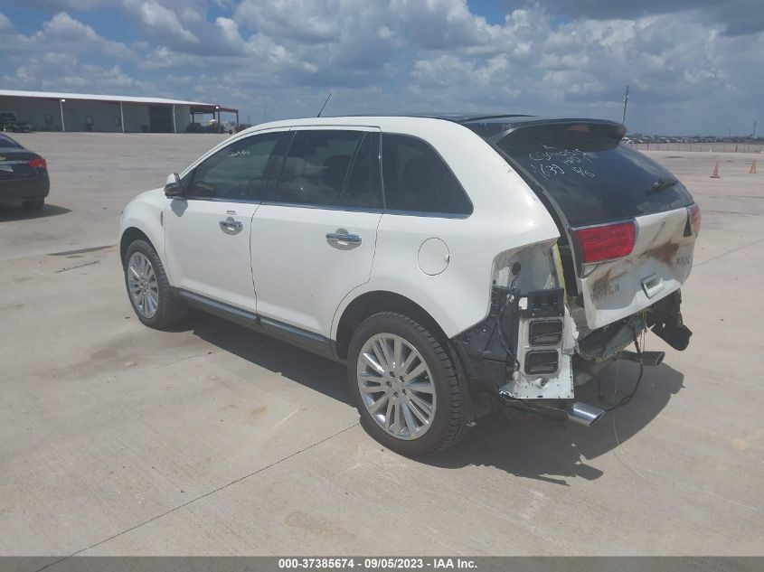 Photo 2 VIN: 2LMDJ6JK3DBL41639 - LINCOLN MKX 