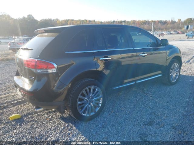 Photo 3 VIN: 2LMDJ6JK4BBJ03957 - LINCOLN MKX 