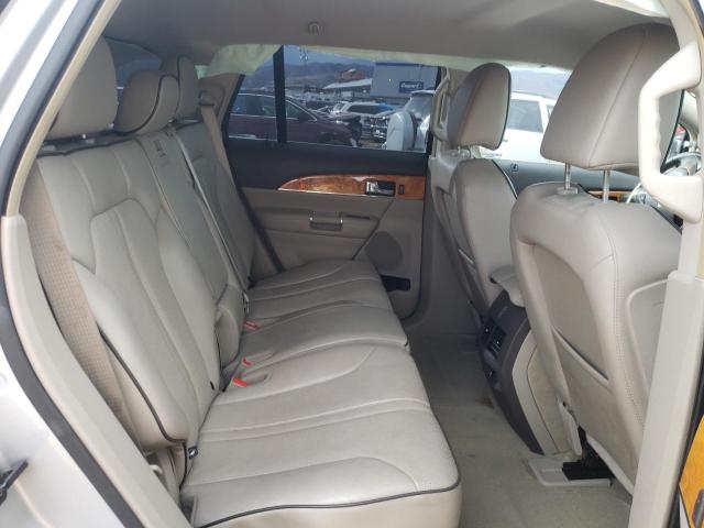 Photo 9 VIN: 2LMDJ6JK4BBJ29703 - LINCOLN MKX 