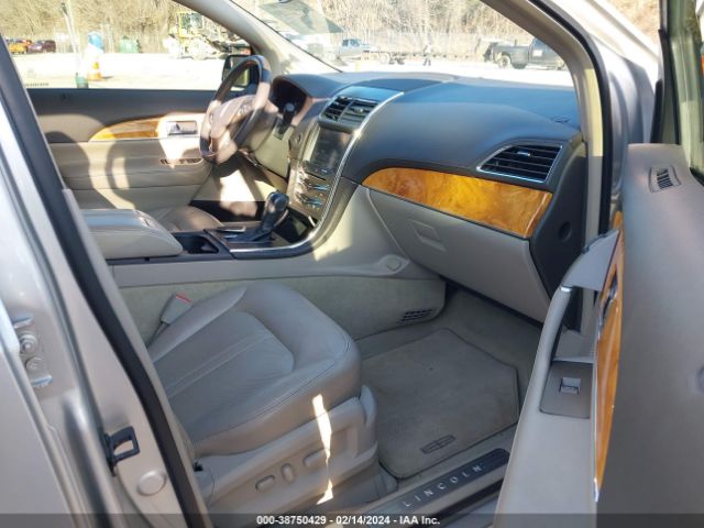 Photo 4 VIN: 2LMDJ6JK4CBL09040 - LINCOLN MKX 